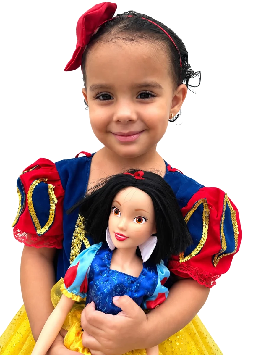 Lelê vestida de princesa